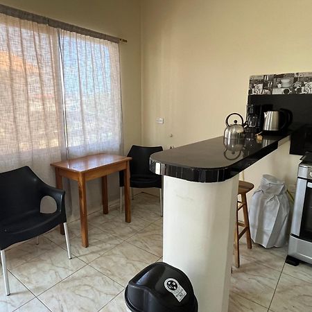 Apartahotel Casa Soleil Puerto Villamil Bilik gambar