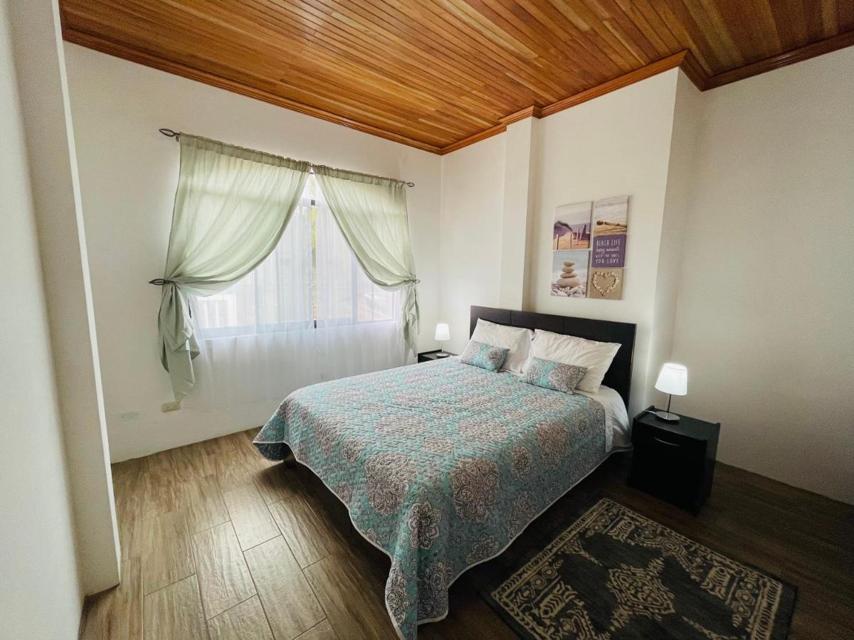 Apartahotel Casa Soleil Puerto Villamil Luaran gambar