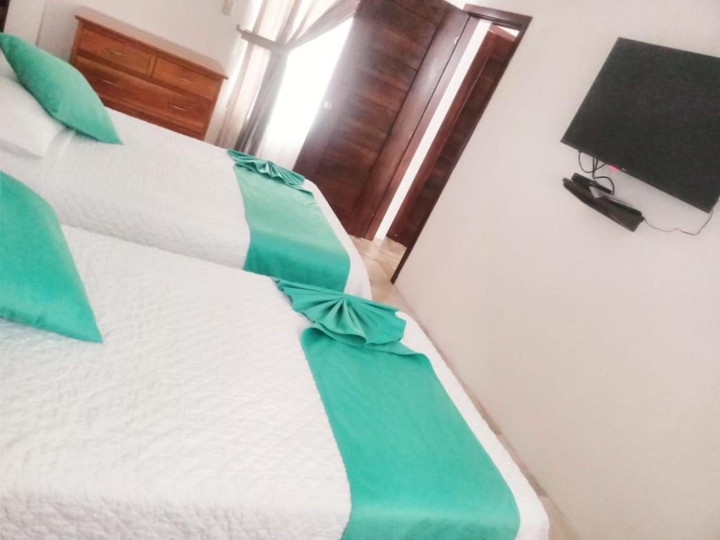 Apartahotel Casa Soleil Puerto Villamil Luaran gambar